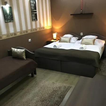 Royal Apartman *